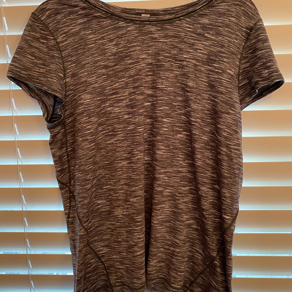 Lululemon Grey and Black Top